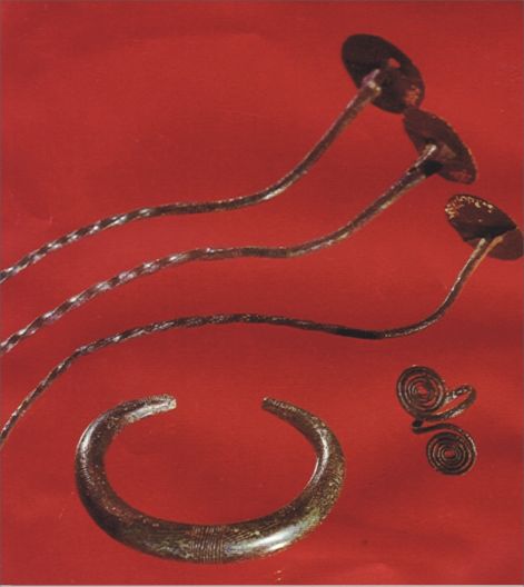1-bronzekszerek.jpg
