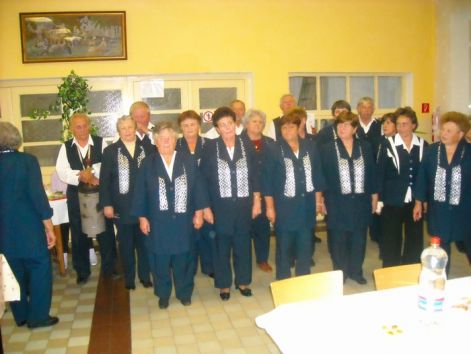 a_naszvadi_vegyes_enekkar.jpg