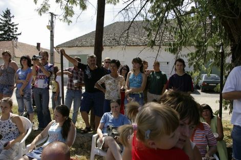 a_nezokozonseg_a_falunapokon-2007-ben_jomagam_kameraval.jpg