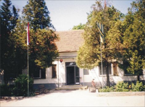 a_regi_szlovak_iskola.jpg