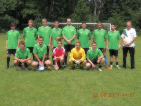focicsapat_kantor_istvan_vezetesevel_az_idei_falunakokon2012._junius_23.jpg