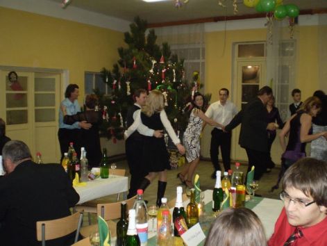 szilveszteri_bal_-_2008.jpg