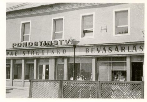 vendeglo_es_bevasarlo_kozpont.jpg